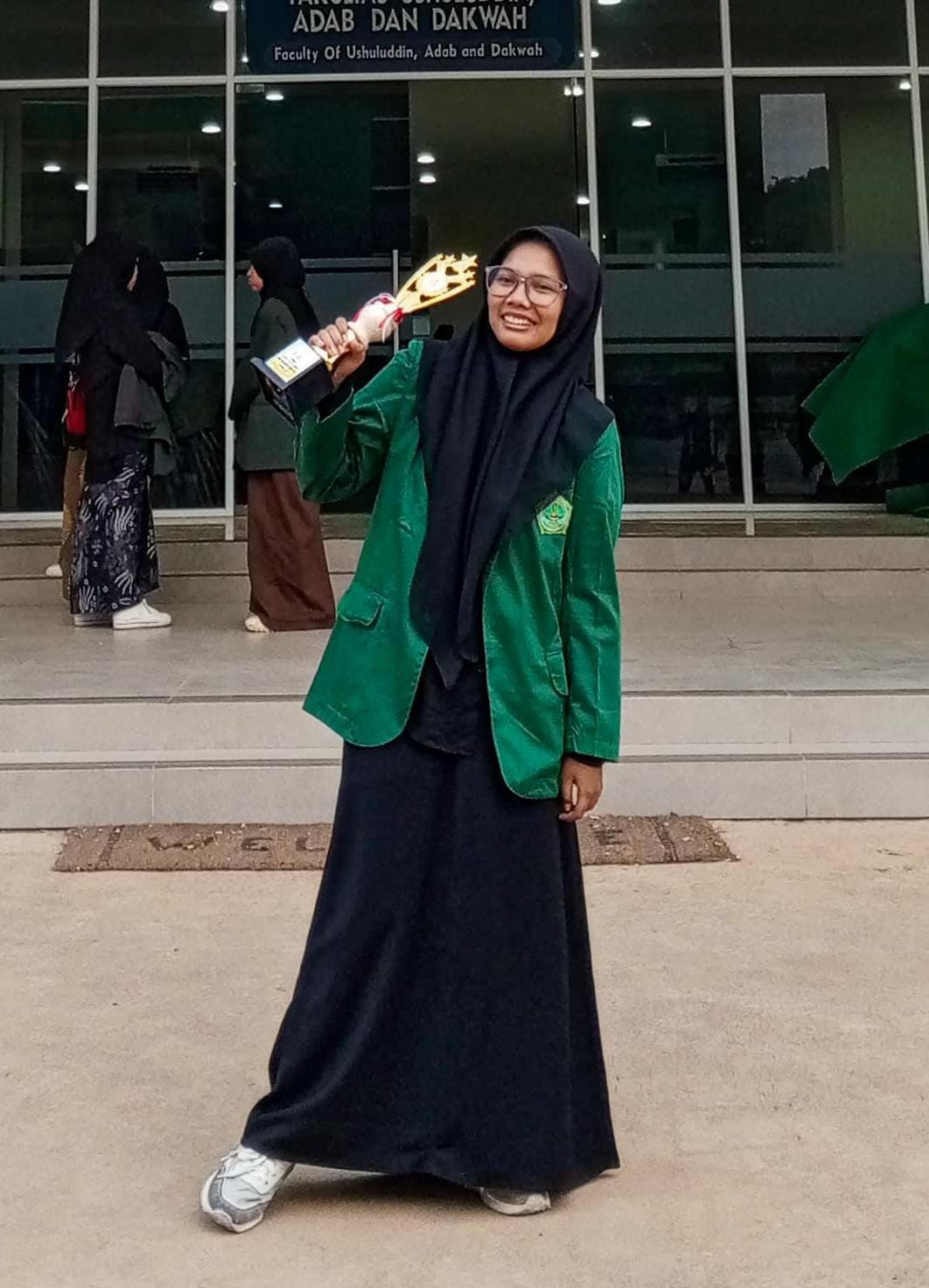  Kisah Inspiratif Mahasantri IIQ An Nur Nur Tata Dengan Segudang Prestasi 