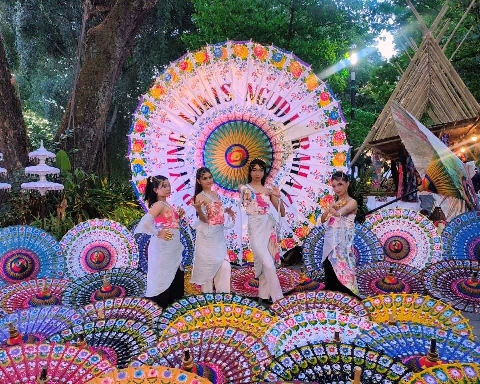 Dari Kain Penuh Cerita hingga Tari Nadi Padi, Penampilan Lembah Manah Arts Labs Curi Perhatian di FESPIN XIII