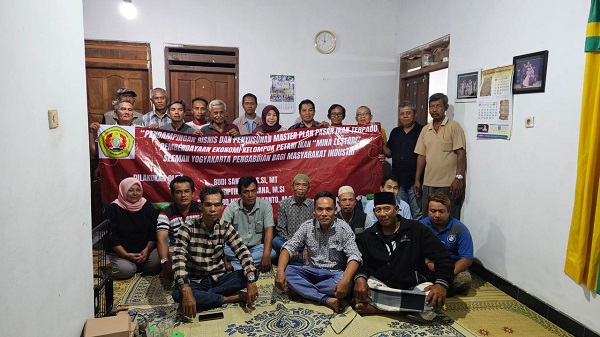 Dosen UPNVY Gelar FGD  Pembudidaya Ikan Sukses dan Kelompok Mina Lestari: Bahas Rencana Pendirian Pasar Ikan di Sleman