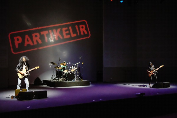 PARTIKELIR Persembahkan Konser Peluncuran Album Perdana di Yogyakarta