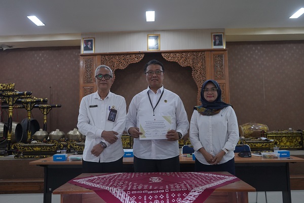 Pencanangan Zona Integritas menuju WBBM oleh Dinas Koperasi dan UKM DIY