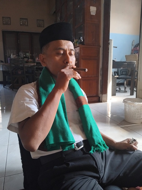 Surat Terbuka Untuk Presiden Prabowo Subianto Kyai Nyamplung: Presiden Prabowo Nikahlah Dengan Titiek Suharto